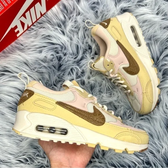 Nike Air Max 90 Futura - Picture 1 of 5
